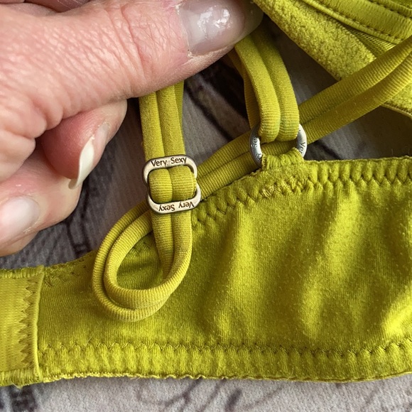 VS Very Sexy padded push-up bra - Picture 2 of 5